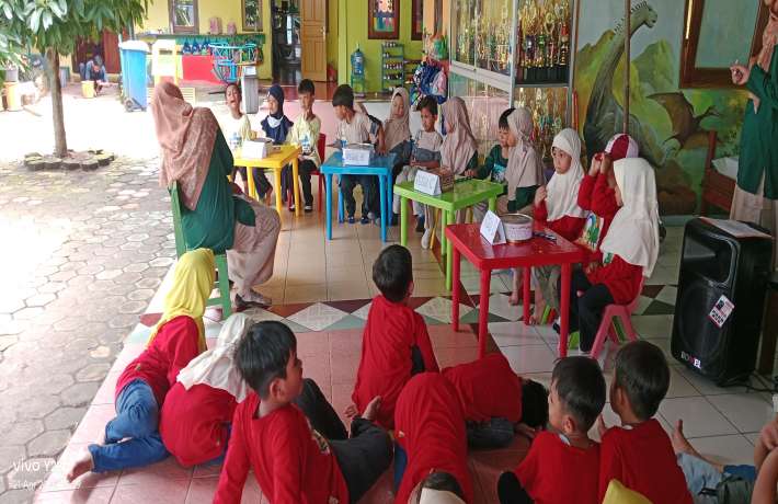 Peringatan Hari Kartini TK dan KB Al Irsyad 02 Cilacap
