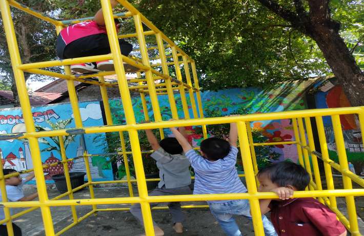 Memanjat Dan Bergelantung Aktivitas Fisik Dengan Manfaat Berlimpah