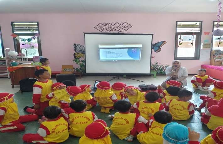 Sapa Orang Hebat, Antusiasme Anak - Anak Mengenal Profesi Dokter Hewan